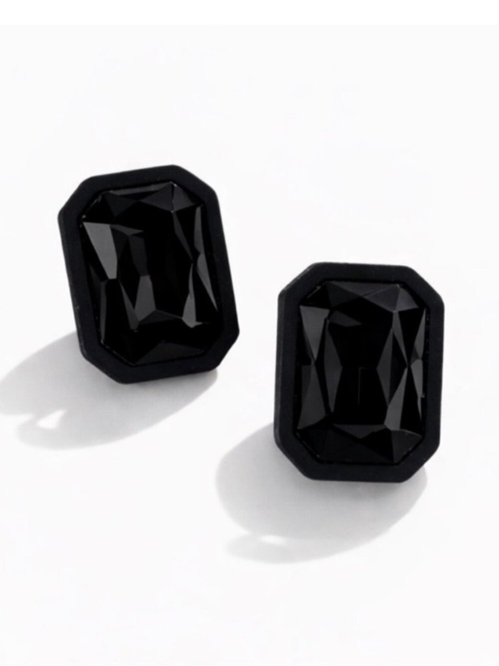 New! Black Gemstone Post Earrings (1026) Nwot